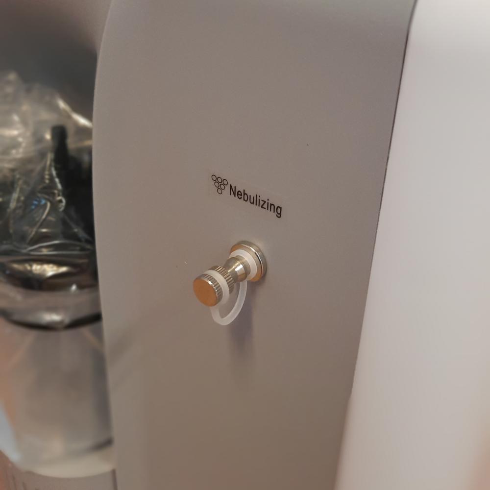 MICiTECH CP501 kyslíkový koncentrátor s inhalátorom